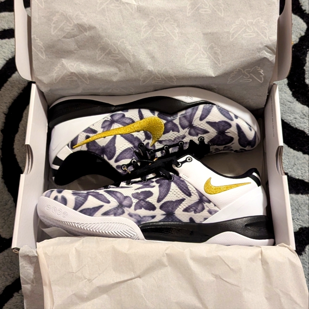 NWT *rare* Nike Kobe Pronto: Mambacita- size 12